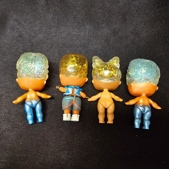 MGA Entertainment LOL Surprise Winter Disco Glitter Globe Girl & Boy Dolls - Picture 5 of 8